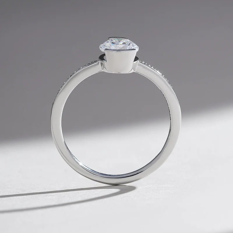 Classy Jewels 0.8 Ct Aria in Round Solitaire Ring