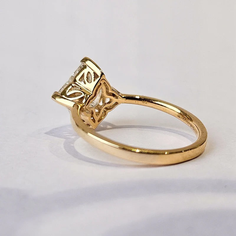 Classy Jewels 2 Ct Petals Lily Cut Solitaire Ring