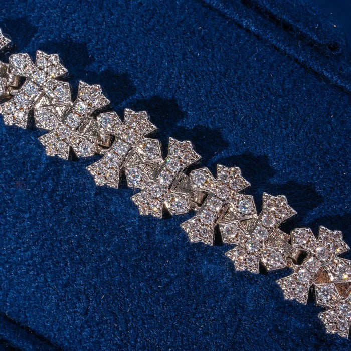 CLASSY JEWELS 8.5MM Iced Out Cross Link Bracelet - White Gold