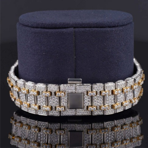 Fabulous Iced Out Automatic Analog Moissanite Diamond Watch