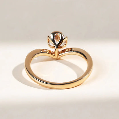 Classy Jewels Elowen Petal 0.5 Ct Round Solitaire Ring