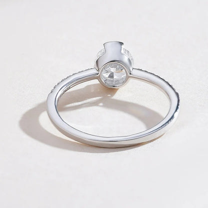 Classy Jewels 0.8 Ct Aria in Round Solitaire Ring