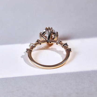 Classy Jewels Aura 2.6 Ct Portuguese Solitaire Ring