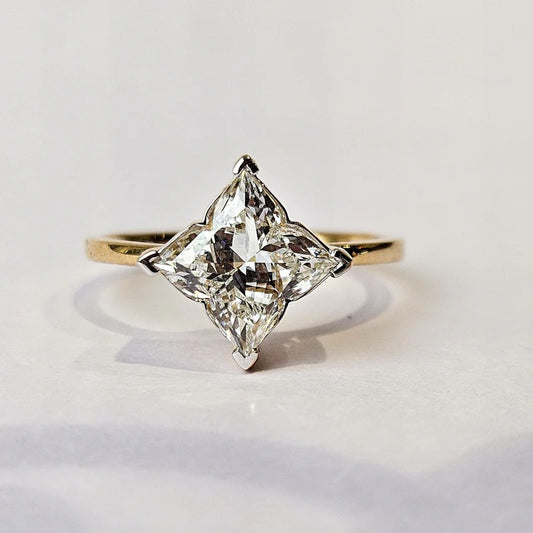 Classy Jewels 2 Ct Petals Lily Cut Solitaire Ring