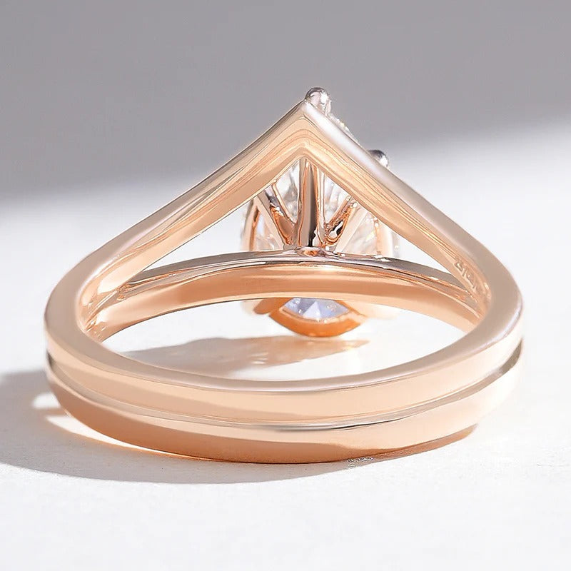 Classy Jewels Elowen 1.8 Ct Pear Solitaire Ring